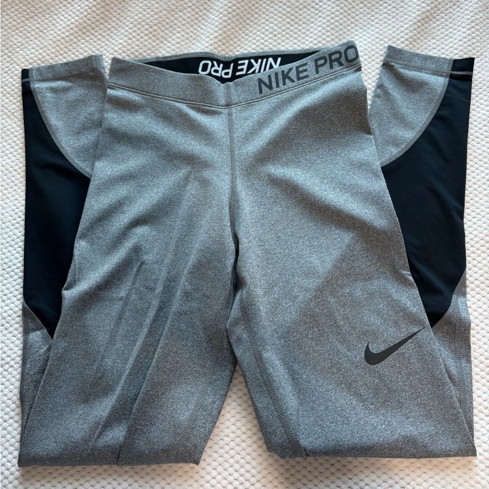 Grey Nike Pro leggings #leggings